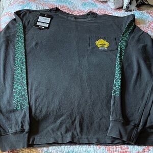RVCA REDONDO TOTEM BLK LONG SLEEVE GRAPHIC SHIRT. NEW!